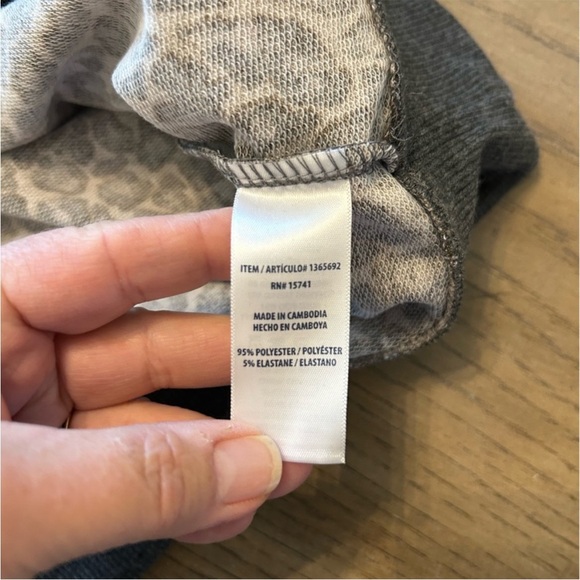 Splendid Leopard Print Lounge Set - Brown and Gray - Picture 3 of 8